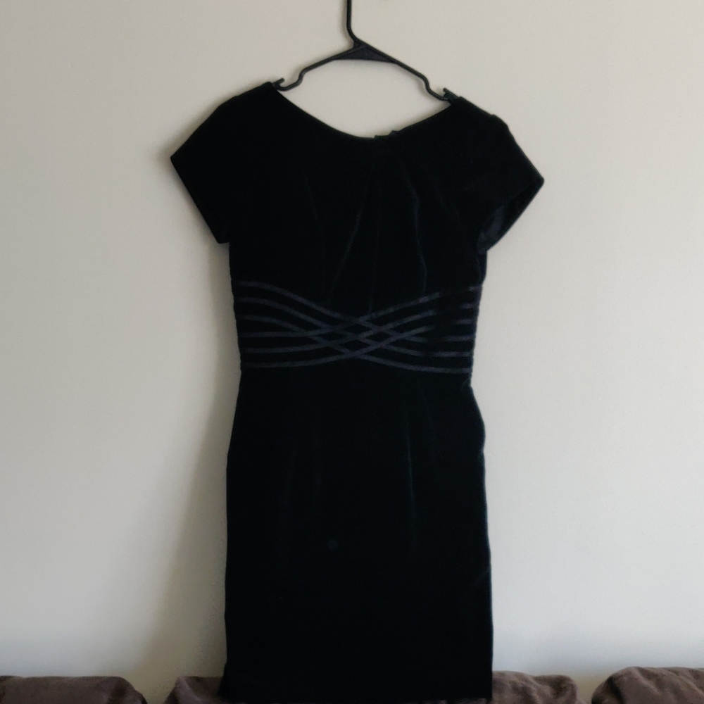 GORGEOUS vintage 1960s noir velvet party dress